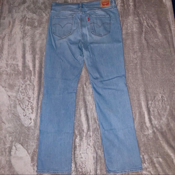 Straight Levi’s Blue Jeans - Picture 2 of 2
